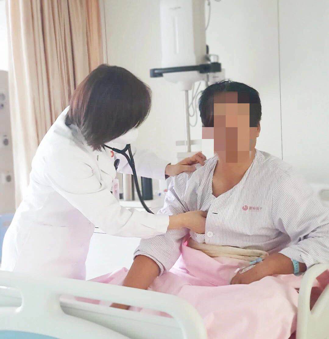 這種胸悶、胸痛要注意！你該去做這項(xiàng)檢查