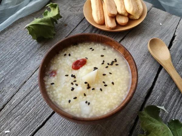 【每日一膳】一碗熱騰騰的補脾養(yǎng)胃粥，最養(yǎng)人！