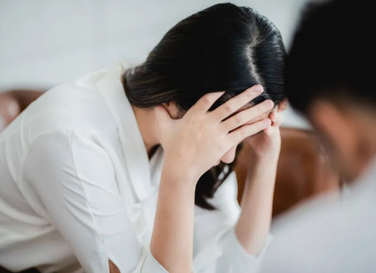 沒食欲、睡眠差、全身乏……這些“長新冠”癥狀有可能是心理疾病撥打96999-3可免費咨詢